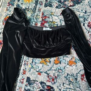 Velvet long sleeve crop top
